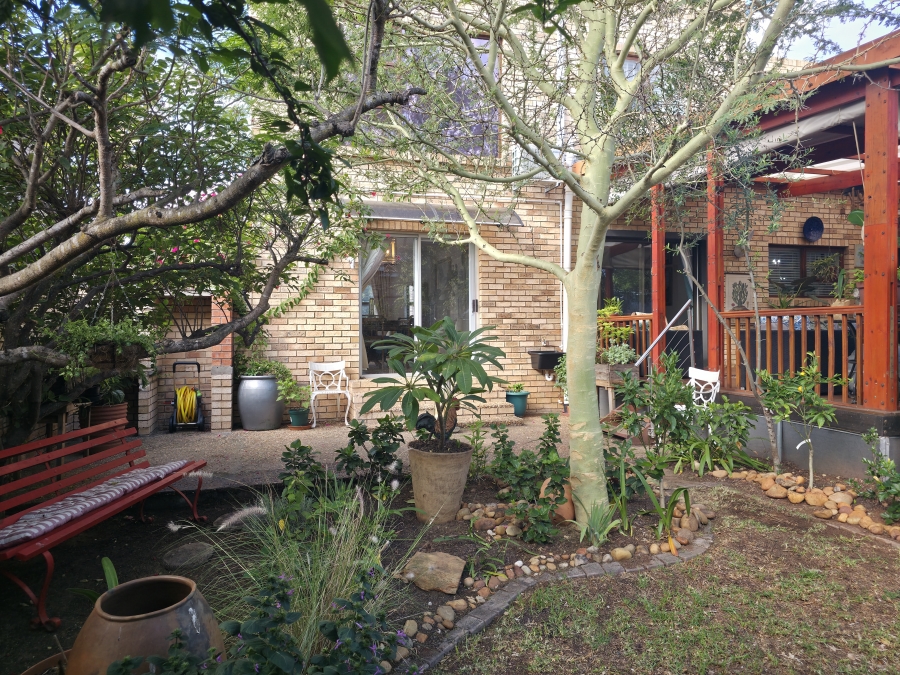 3 Bedroom Property for Sale in Wavecrest Eastern Cape